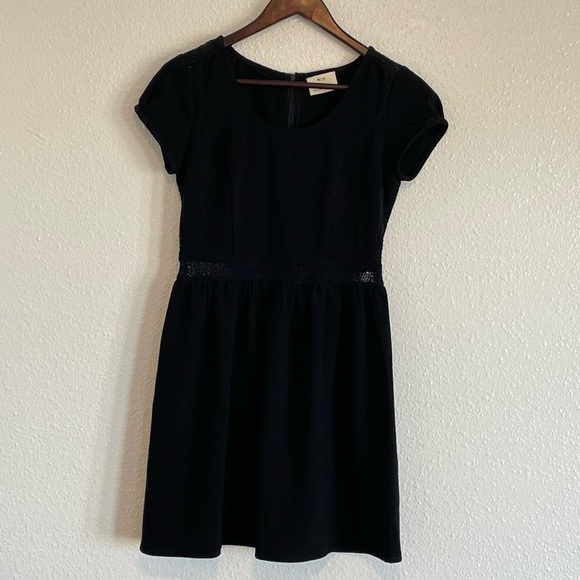 Urban Outfitters Pins & Needles Crepe Lace Inset Black Dress 2 - Picture 2 of 7